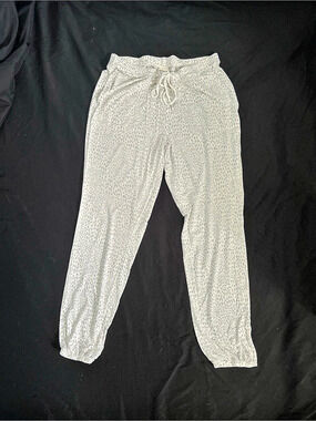 Soma Printed Jogger Pants in White & Gray Size Small